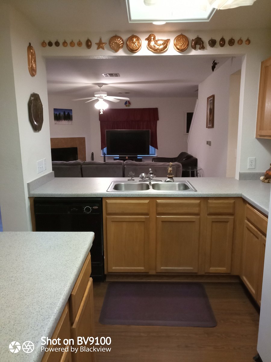 Large kitchen 