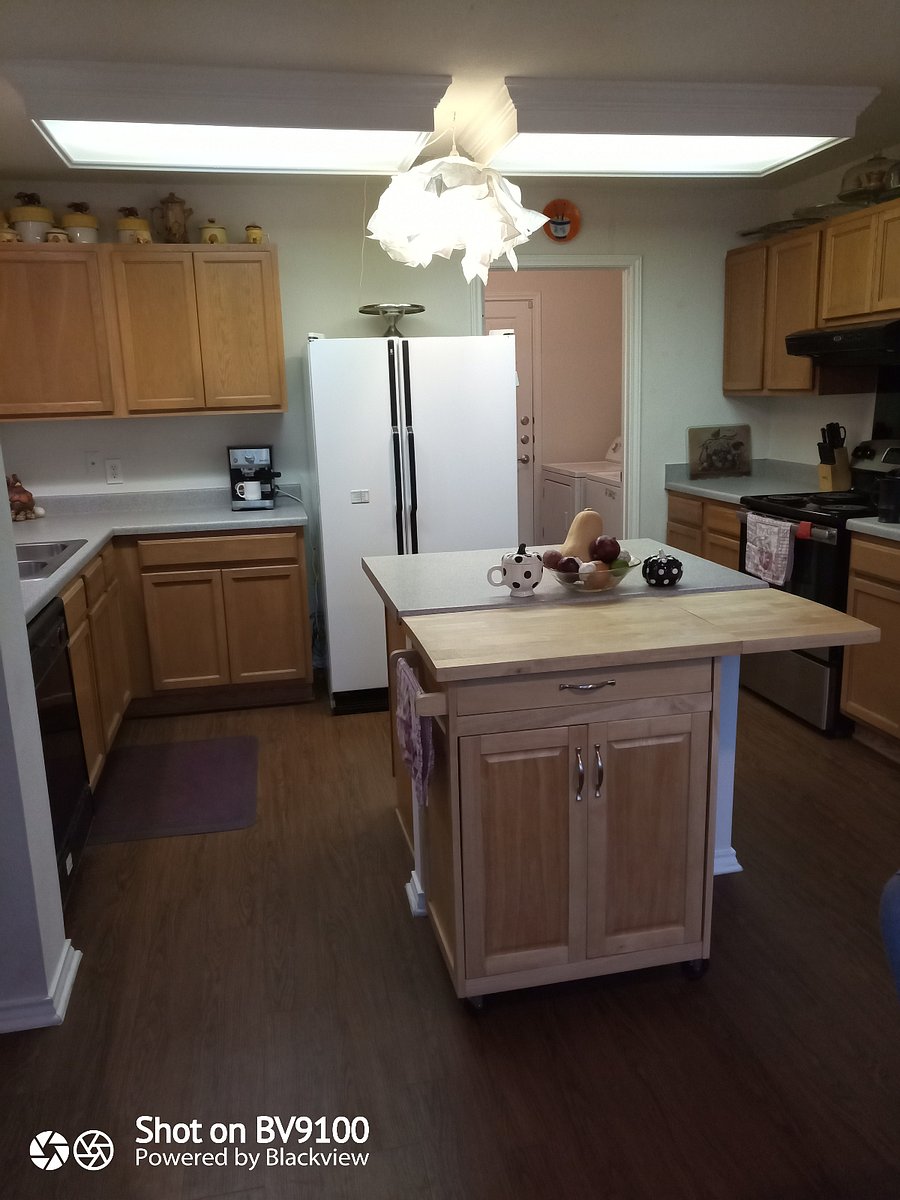 Large kitchen cappuccino machine