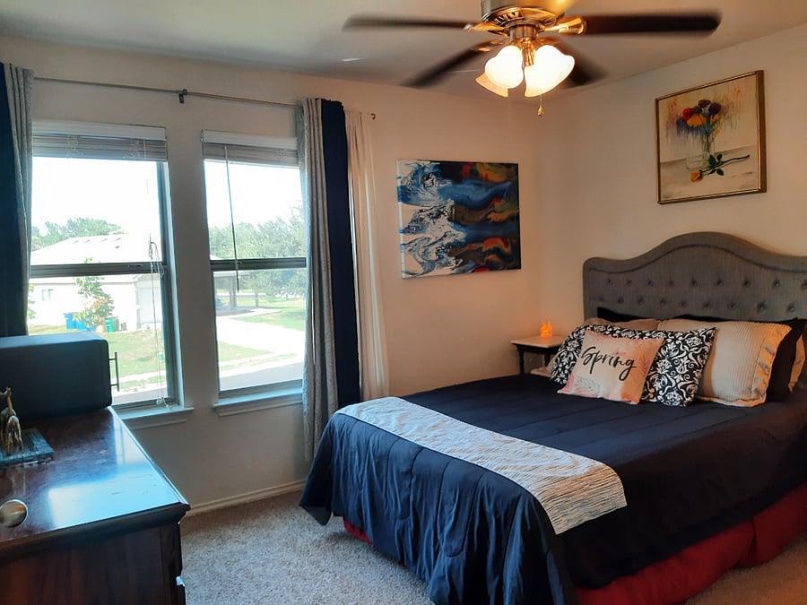 1st room w/ walk in closet