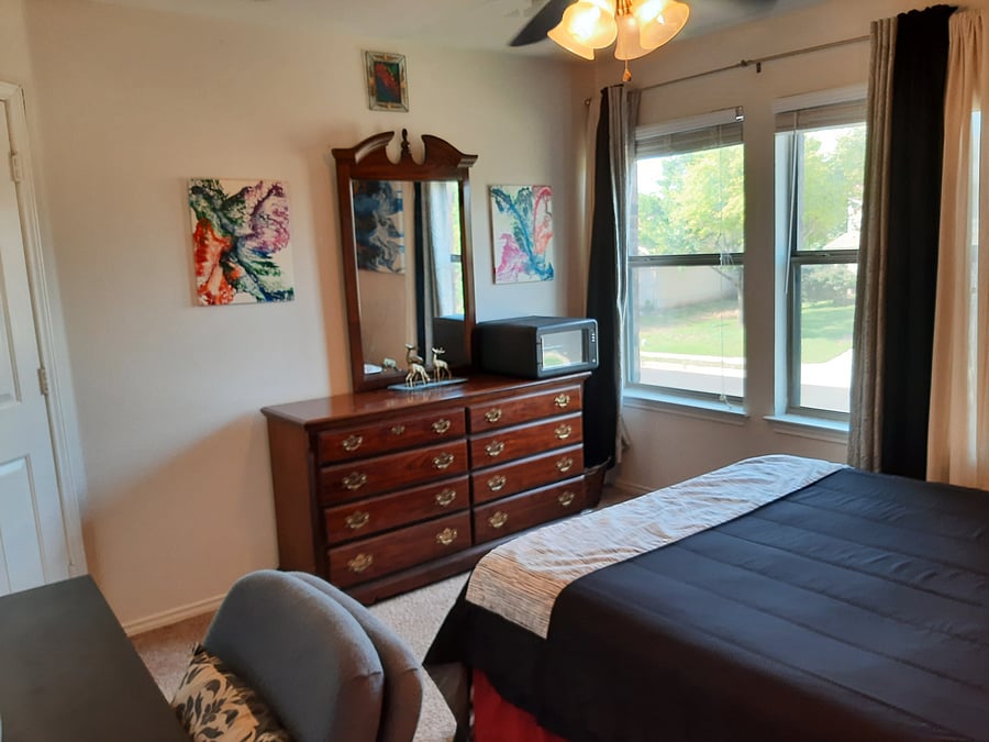 Room 2 with walk-in closet