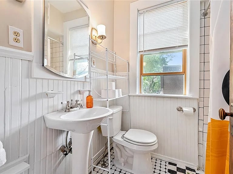 Furnished Finder property 1004412_1 photo 12