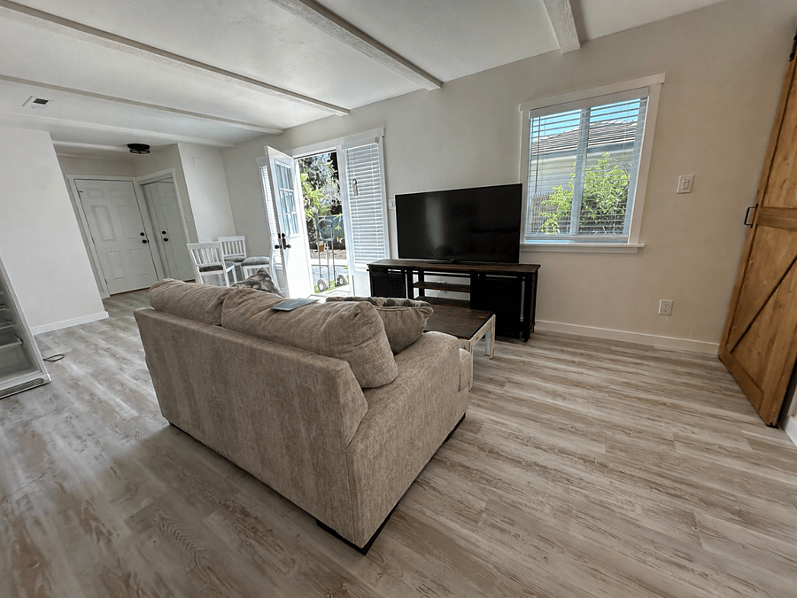 Furnished Finder property 1004443_3 photo 3