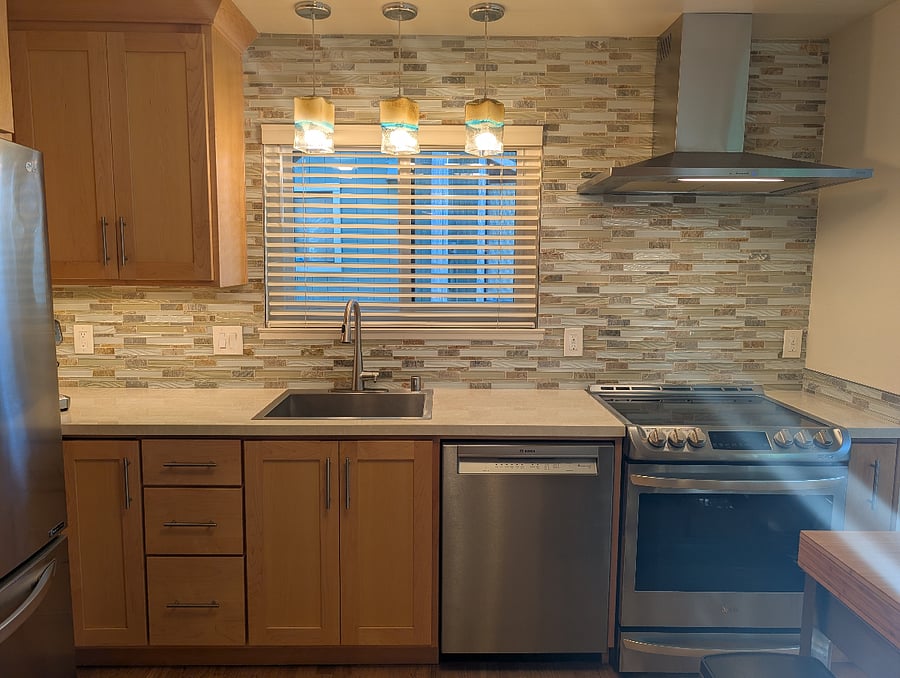 Kitchen (1st floor)