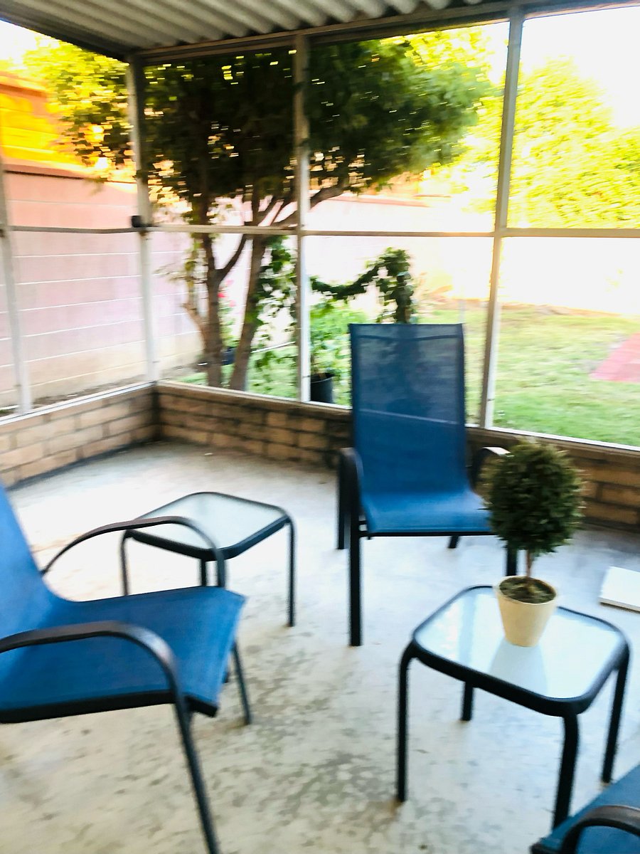 Fully furnished patio with large back your