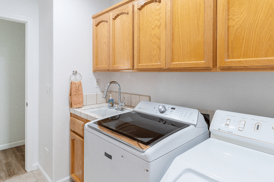 Furnished Finder property 1004483_3 photo 11