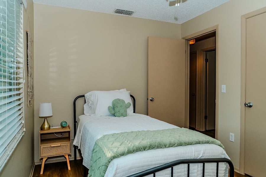 Furnished Finder property 1004488_1 photo 24