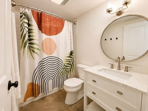 ground floor full bathroom