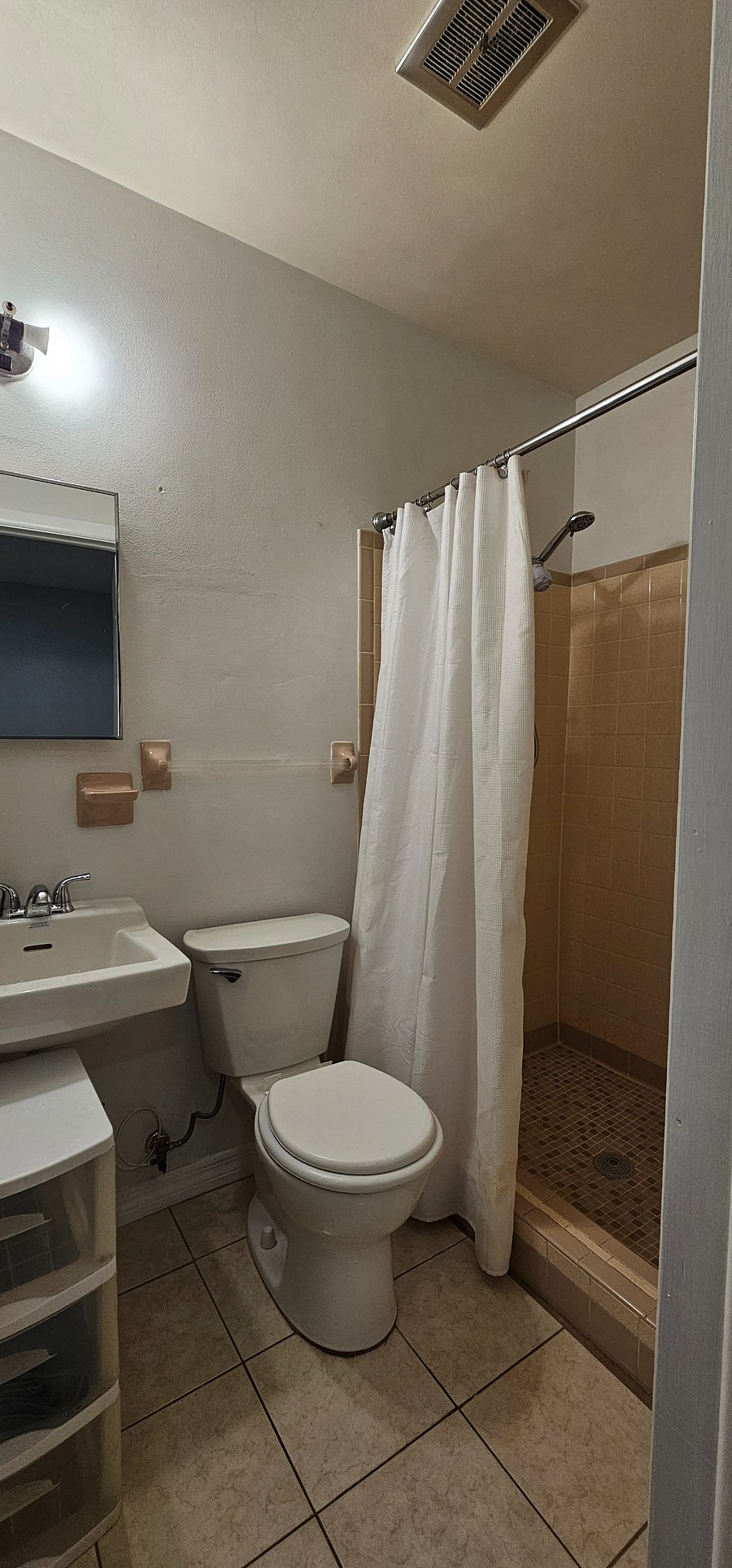 Furnished Finder property 1004589_1 photo 12