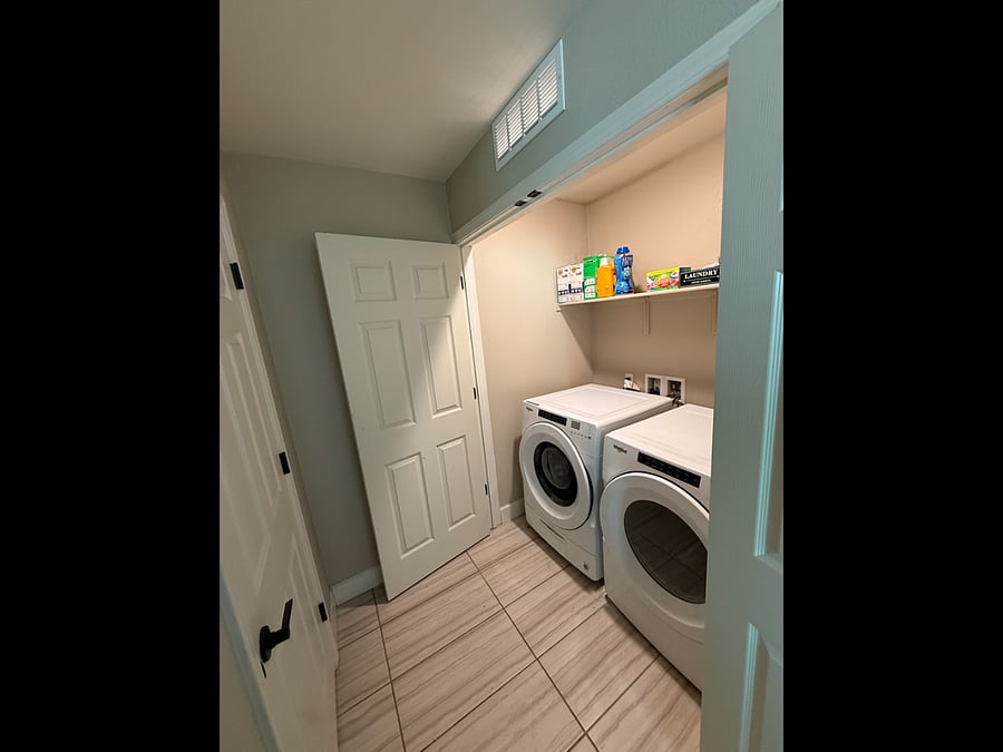 Furnished Finder property 1004593_1 photo 9