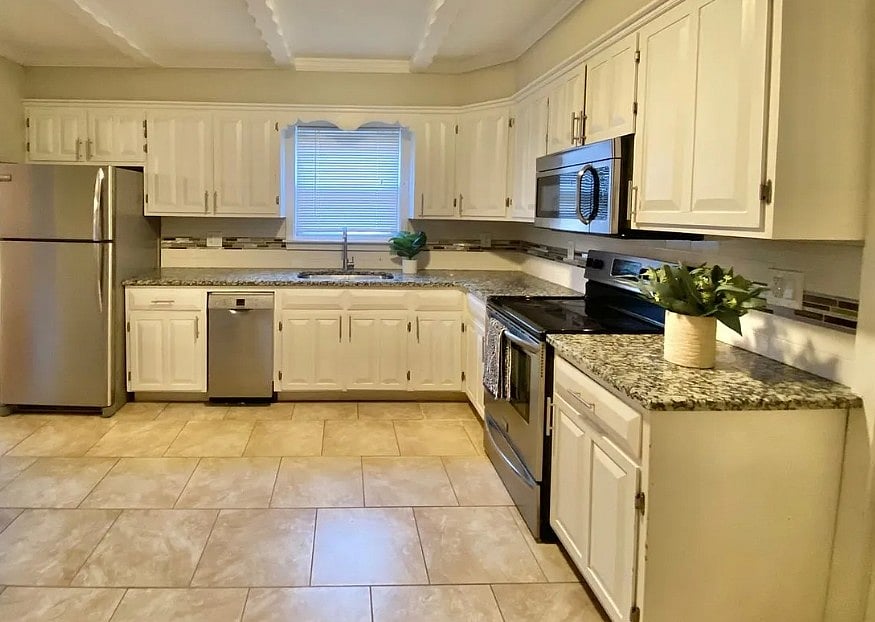 Furnished Finder property 1004621_1 photo 3