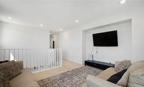 Furnished Finder property 1004627_1 photo 3