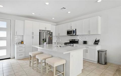 Furnished Finder property 1004627_1 photo 4