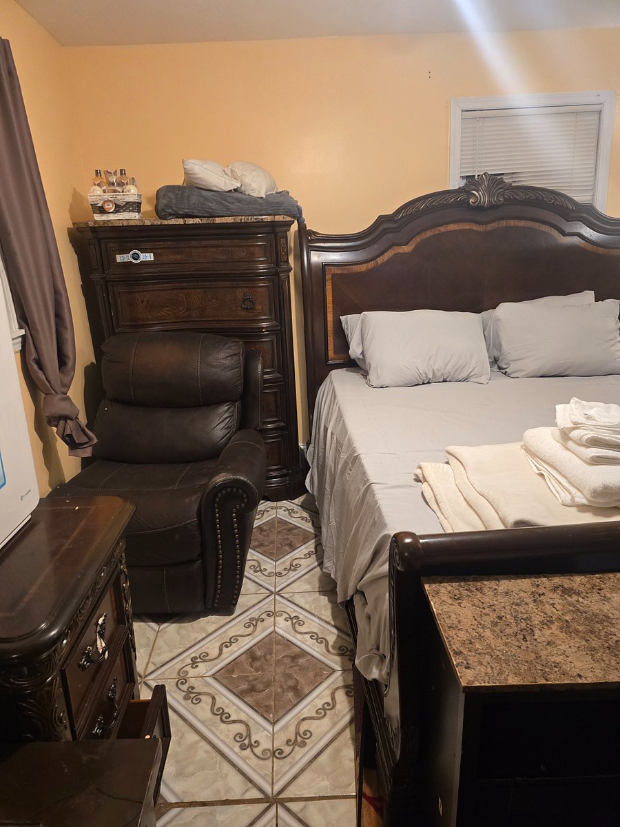 Furnished Finder property 1004649_1 photo 14