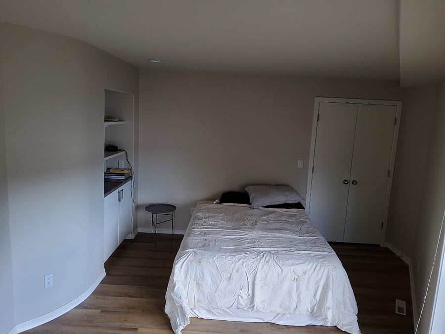 tertiary bedroom, private deck, shared bathroom