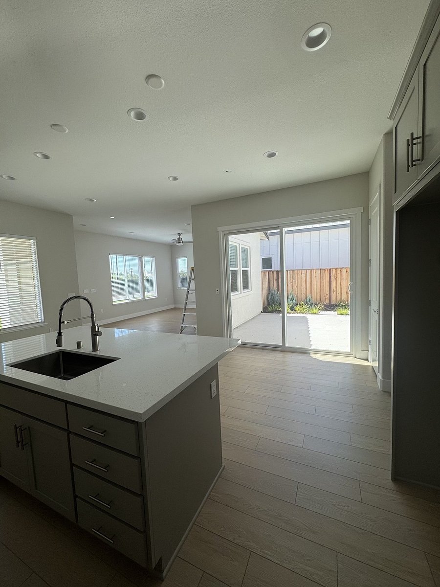 Furnished Finder property 1004672_1 photo 25