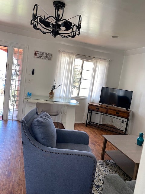 Furnished Finder property 1004673_1 photo 3