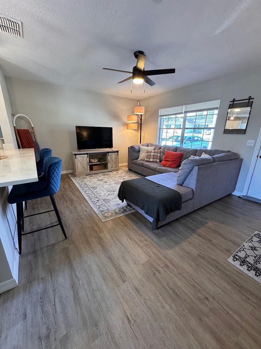 Furnished Finder property 1004676_1 photo 3