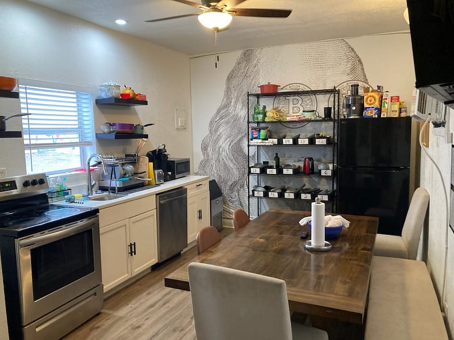 Furnished Finder property 1004700_1 photo 3