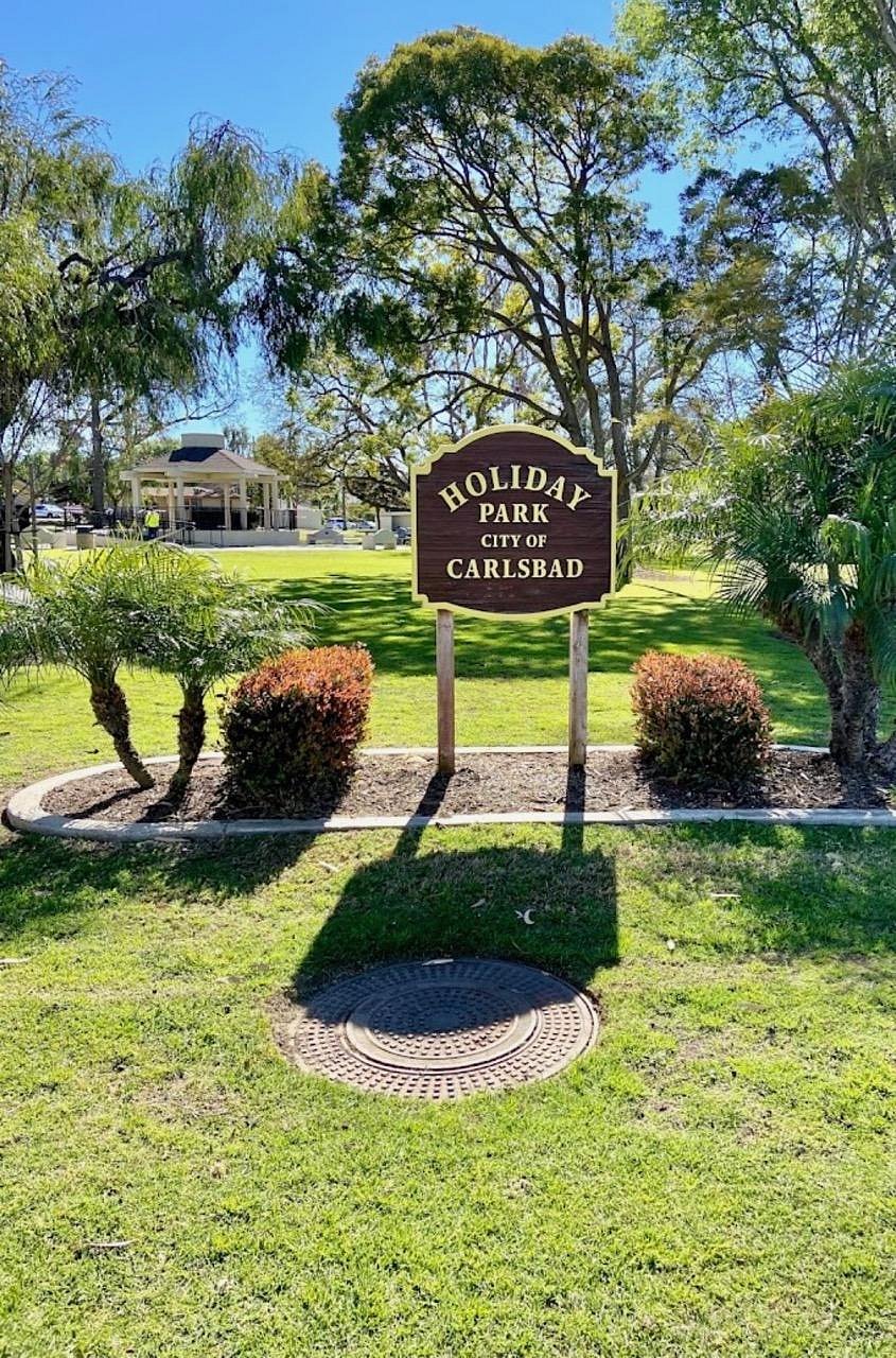 5.9 acre park, one block away