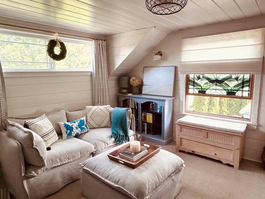 Separate, completely private living area with big screen smart TV (in cabinet), reading nook, books and board games.