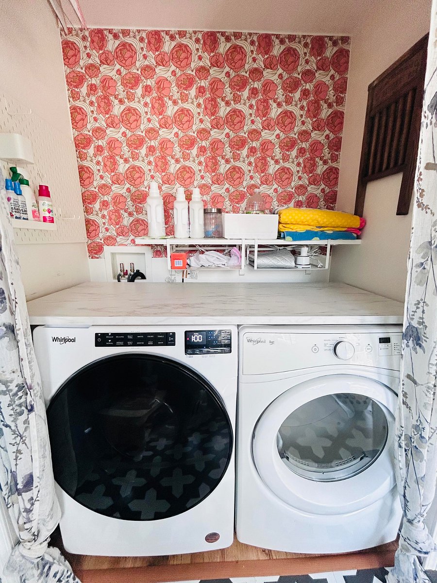Use of shared laundry area on main floor