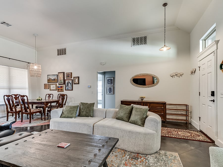 Furnished Finder property 1004784_1 photo 3