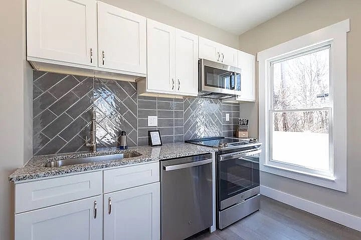 Furnished Finder property 1004819_2 photo 9