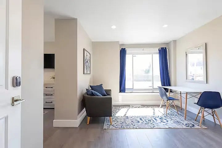 Furnished Finder property 1004819_3 photo 13