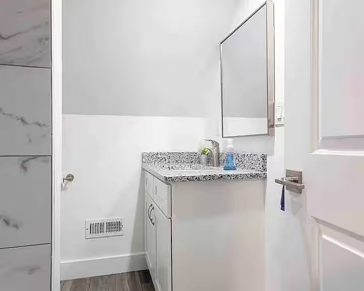 Furnished Finder property 1004819_4 photo 11