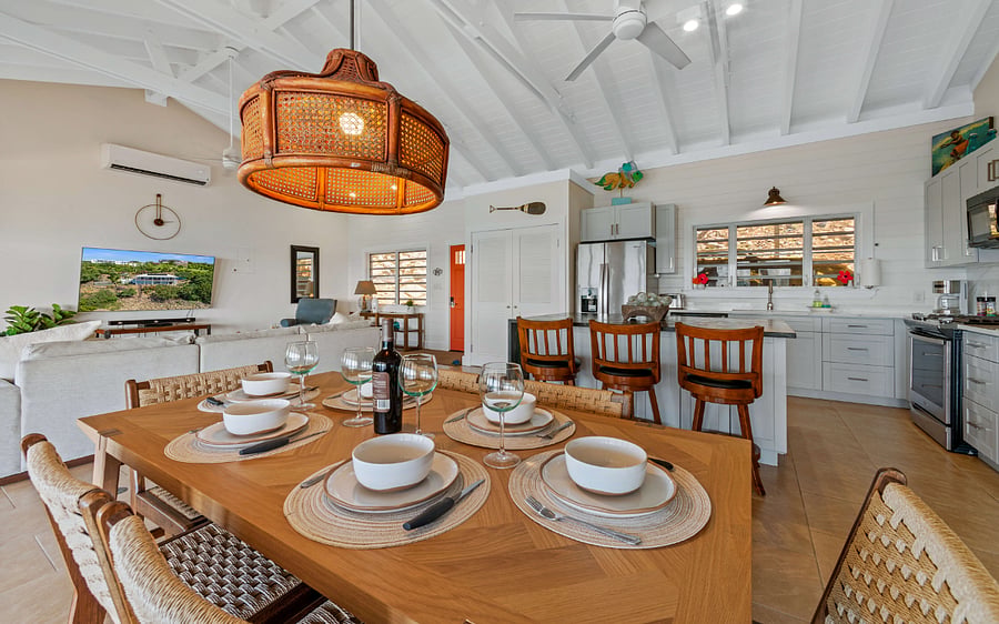 Full dining room