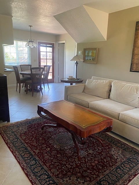 Furnished Finder property 1004851_1 photo 3