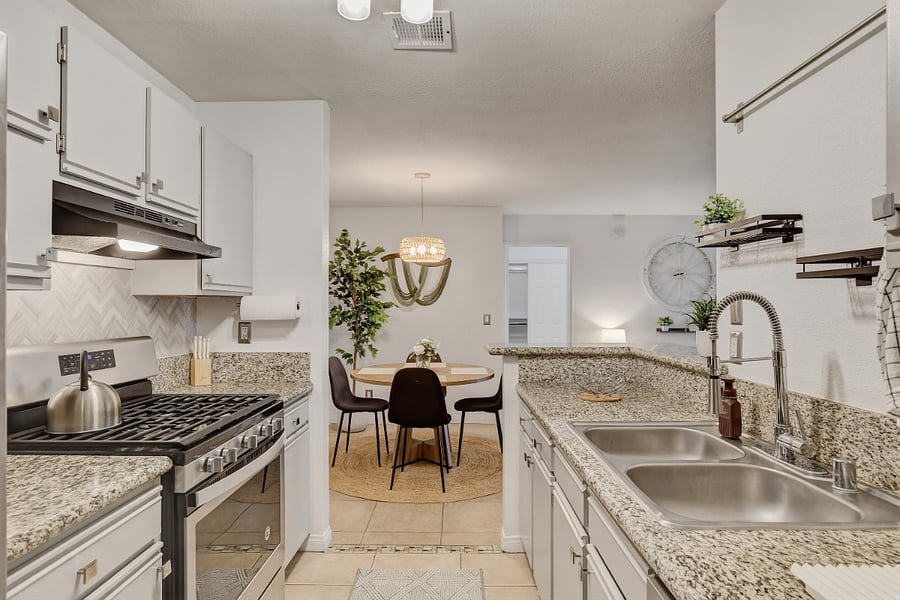 Furnished Finder property 1004854_1 photo 13