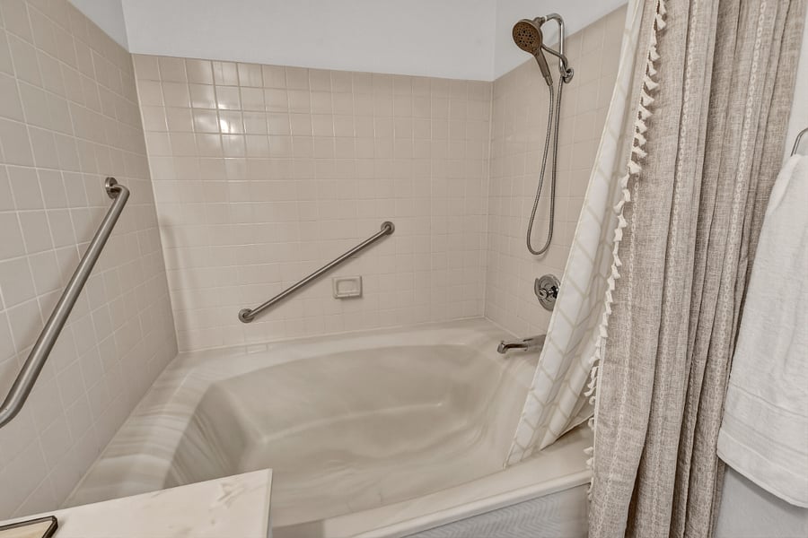 Furnished Finder property 1004854_1 photo 30