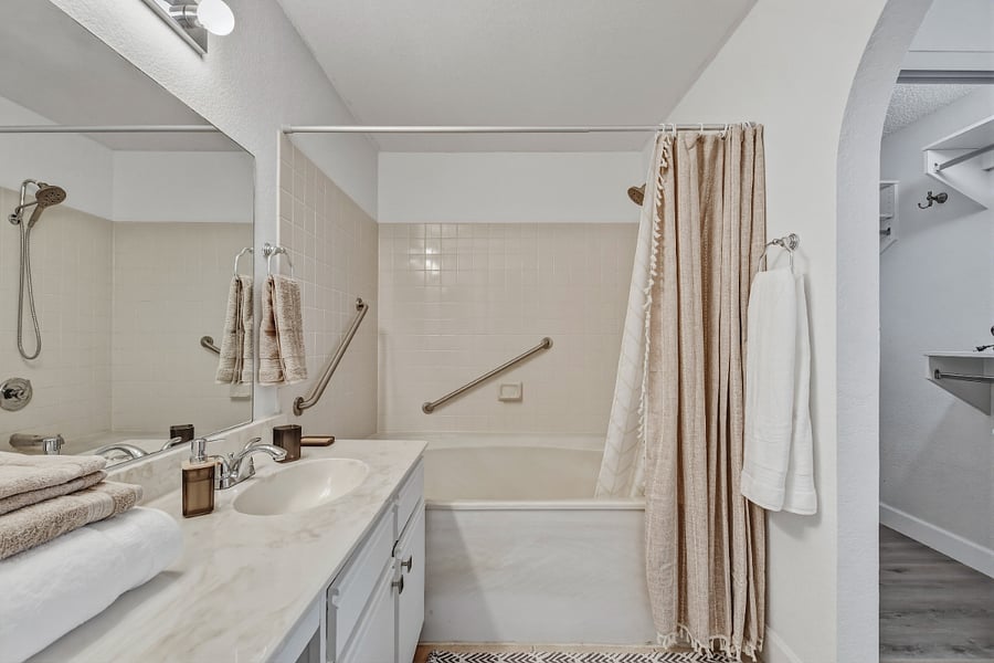 Furnished Finder property 1004854_1 photo 28