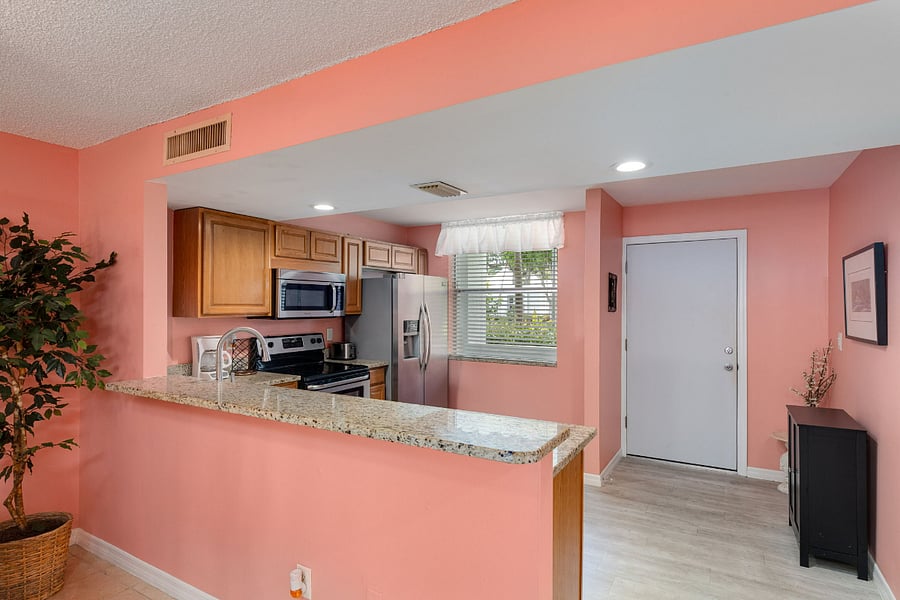 Furnished Finder property 1004861_1 photo 2
