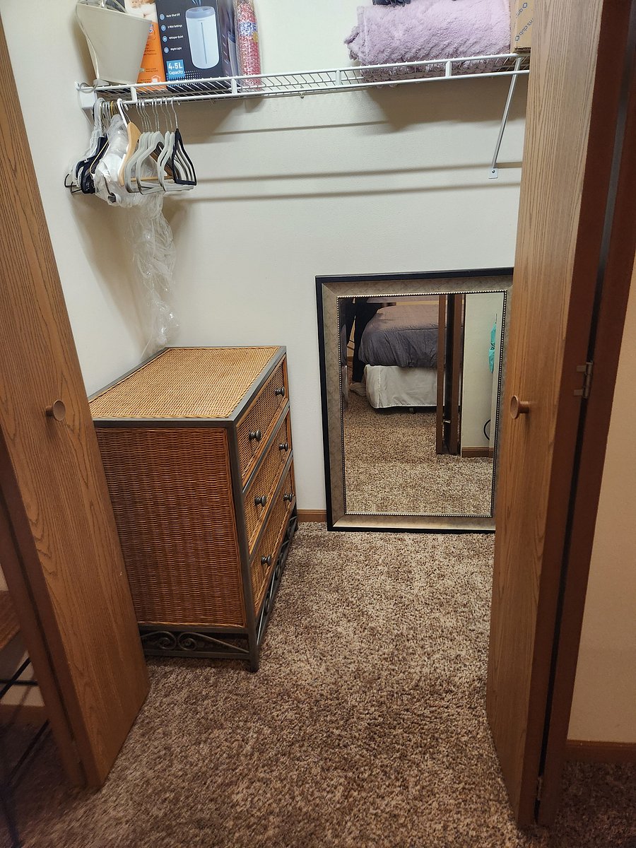 Walk in closet