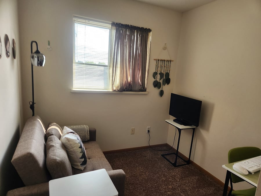 Private Den Area