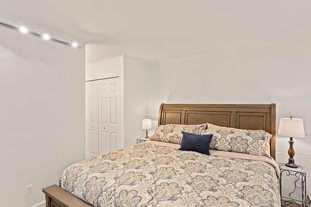 Furnished Finder property 1004924_1 photo 9
