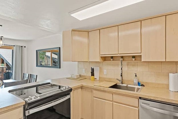 Furnished Finder property 1004924_1 photo 7
