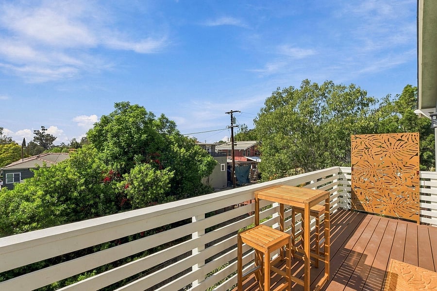Enjoy the ocean breezes on the sunny private deck, overlooking the canyon.