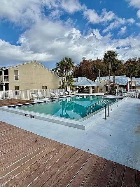 Community pool