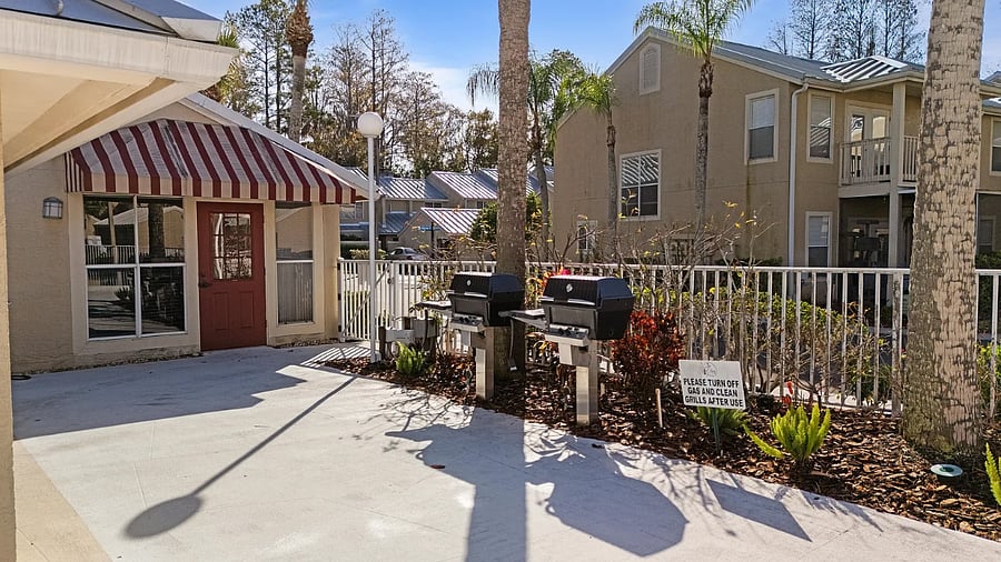Community gas grills