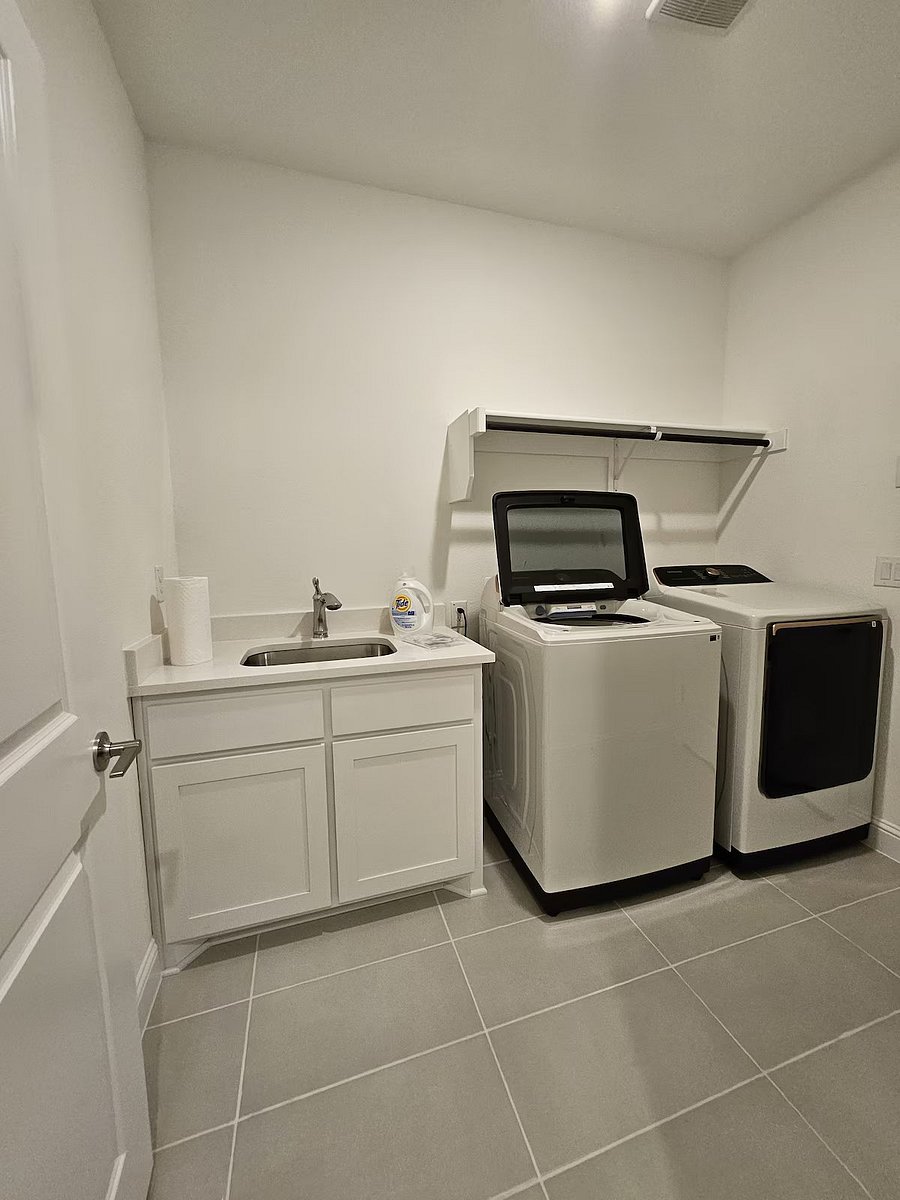 Furnished Finder property 1004984_1 photo 24
