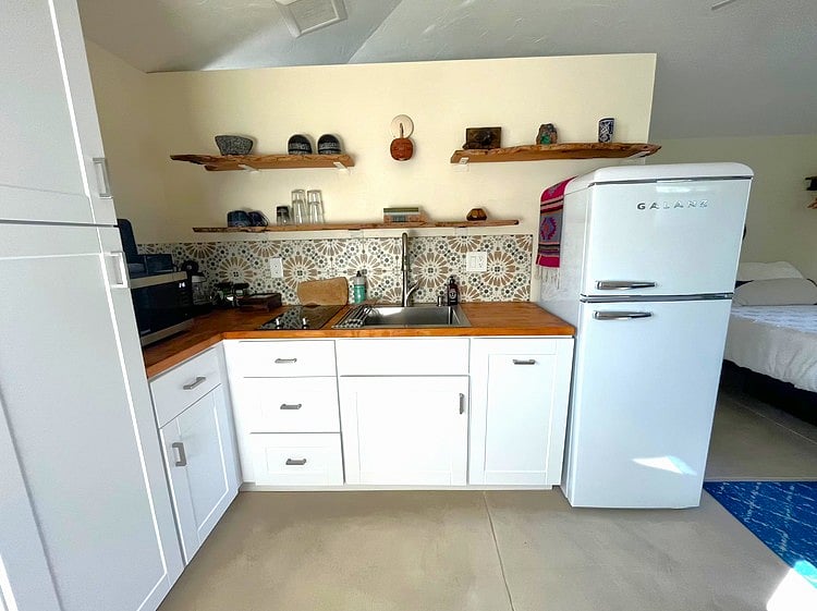 Kitchenette