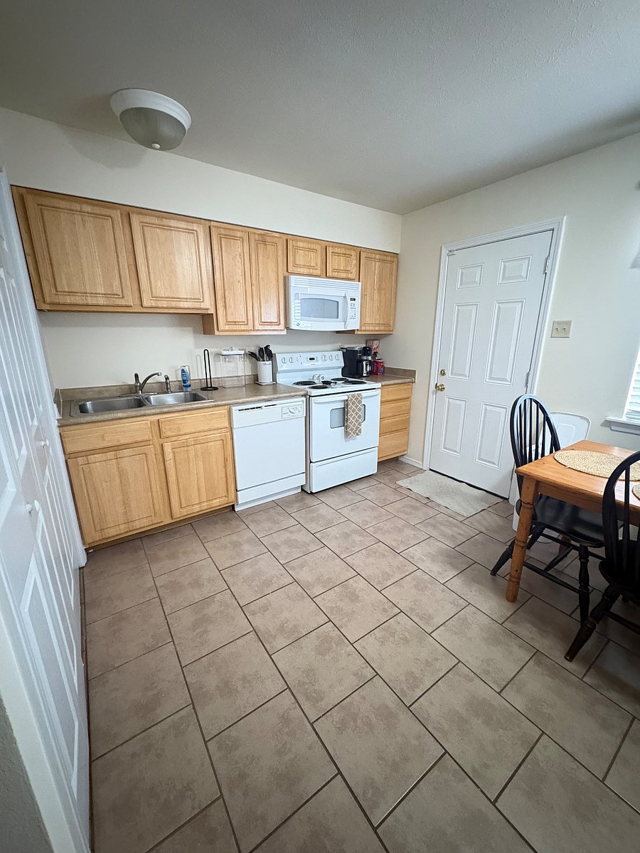 Furnished Finder property 1005002_1 photo 4