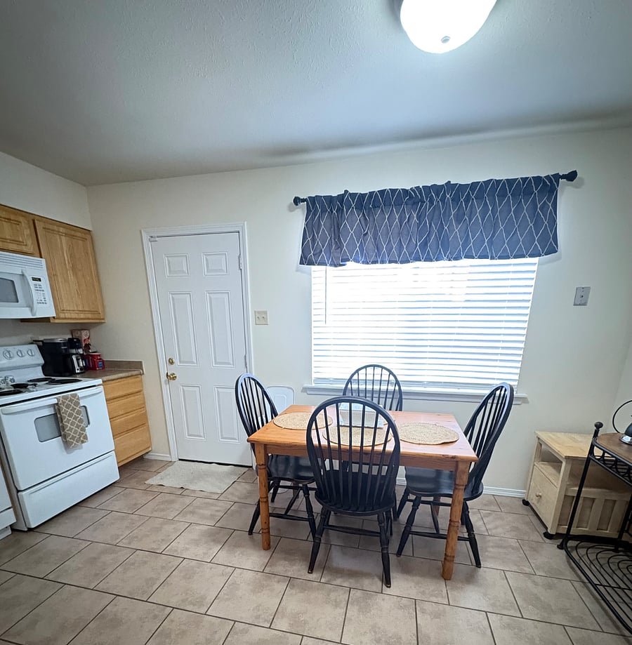 Furnished Finder property 1005002_1 photo 6