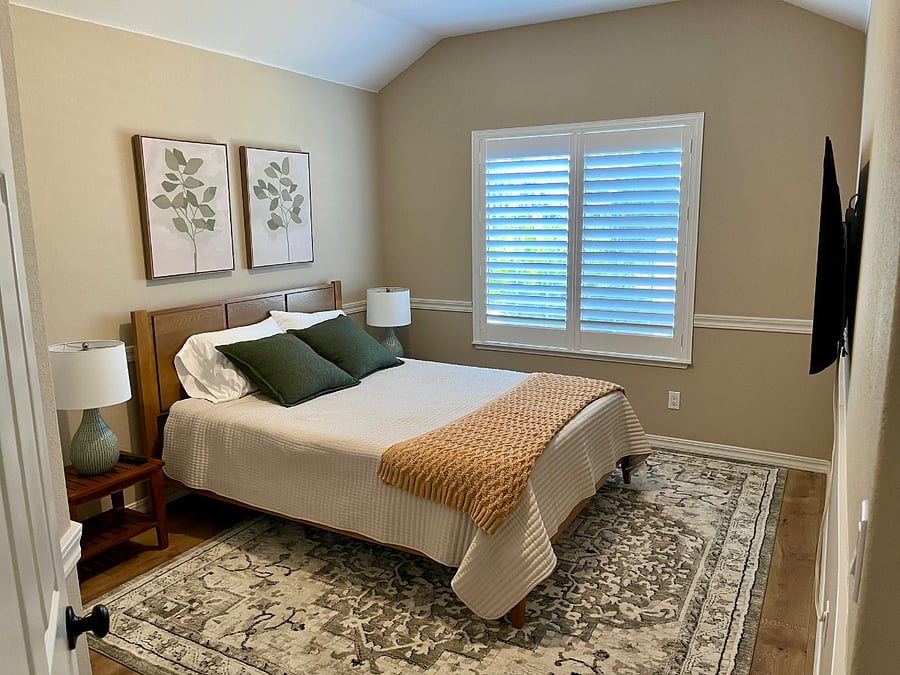 Queen bed