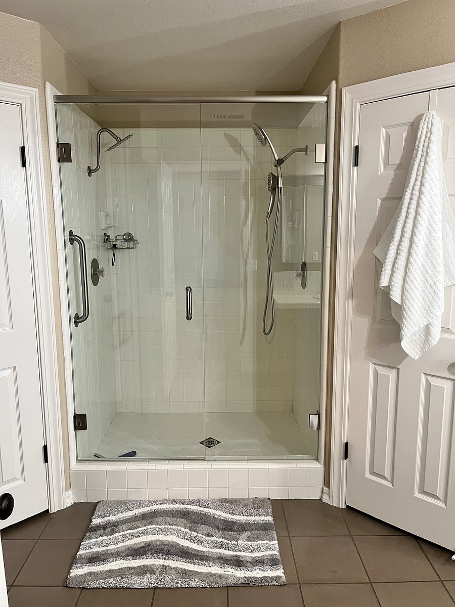 Primary bedroom shower