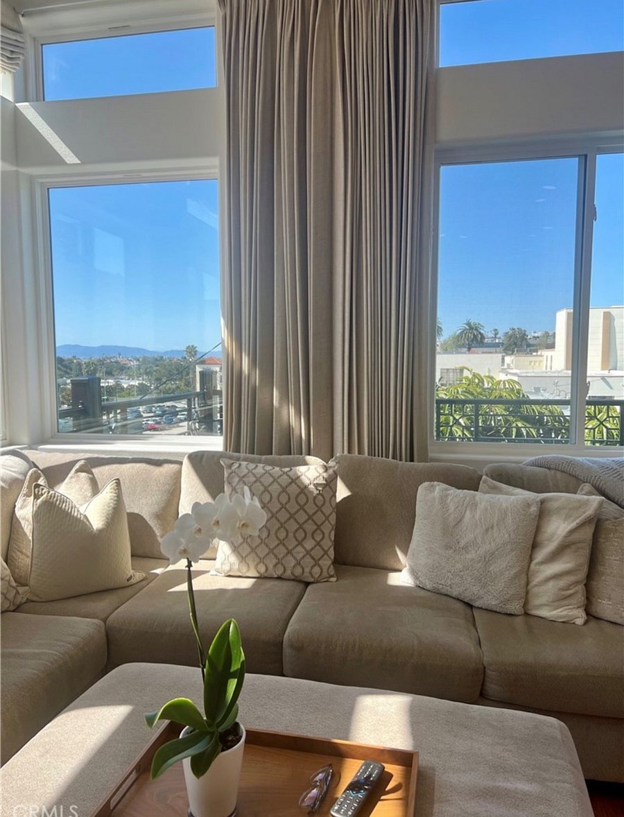 Furnished Finder property 1005040_1 photo 3