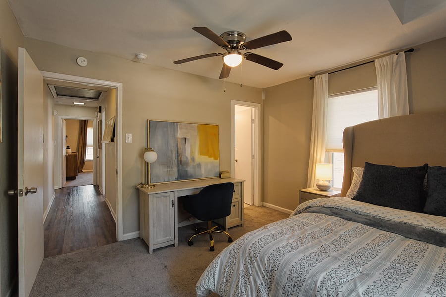 Main bedroom with queen bed & full bathroom